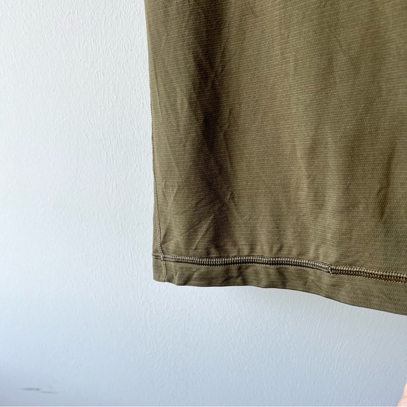 Men’s Lululemon short sleeve tech shirt size XL~ like new - Picture 6 of 11